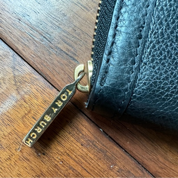 Tory Burch black leather zip wallet - Picture 5 of 6